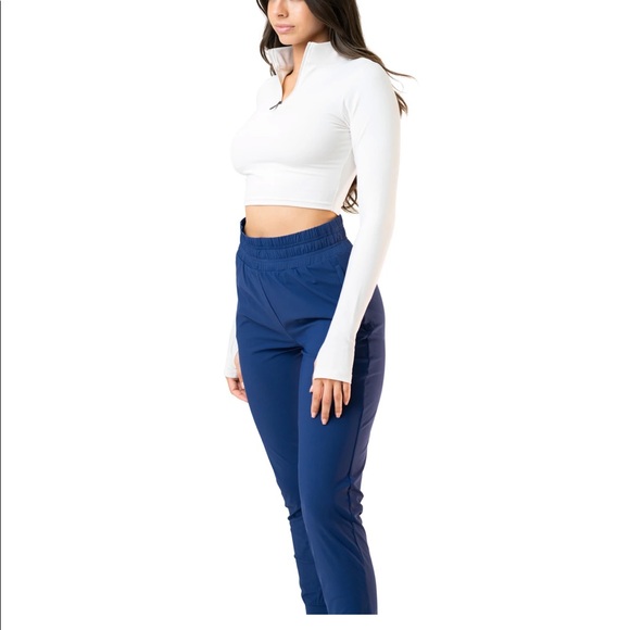 Balance athletica outlander refine crop zip xxs - Picture 3 of 4